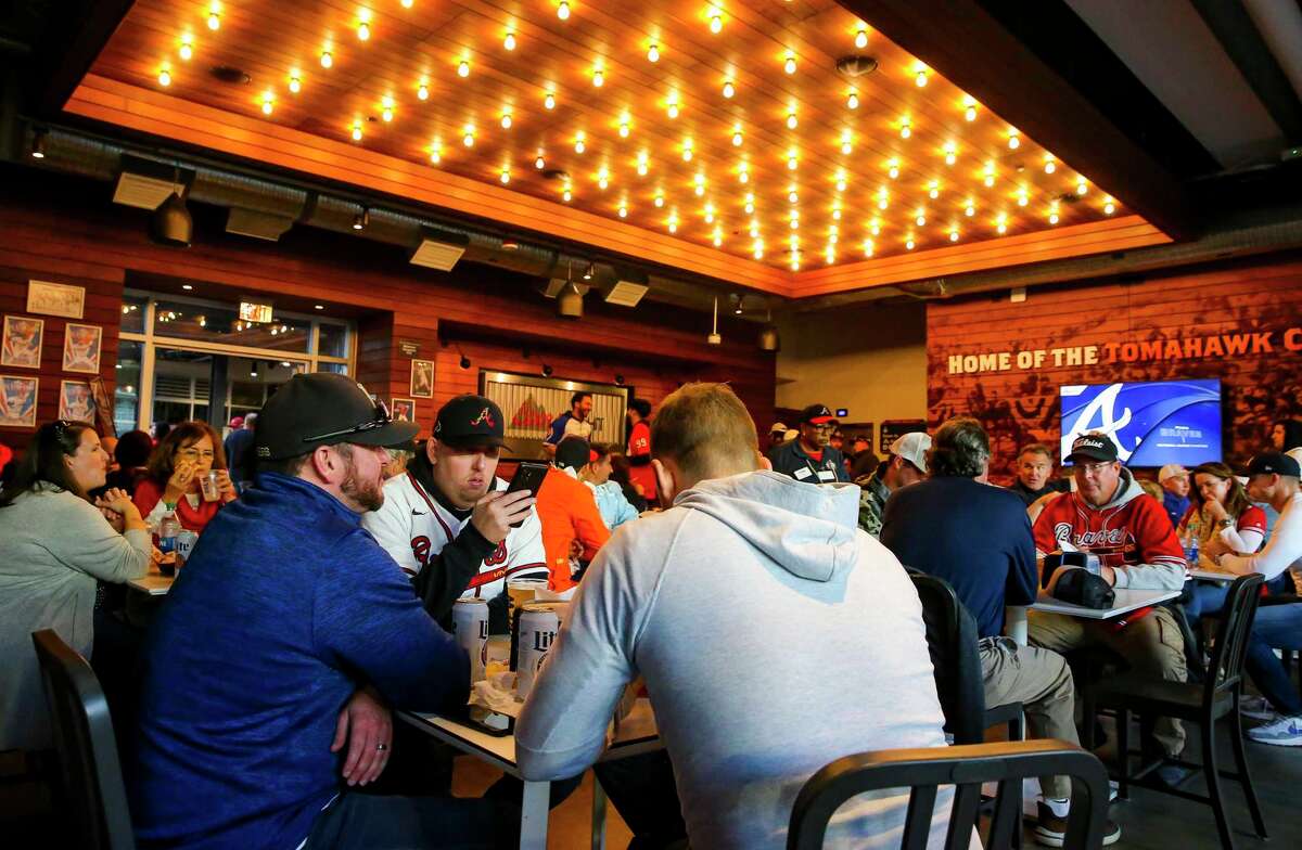 World Series fans looking for a taste of their sports bar homes find