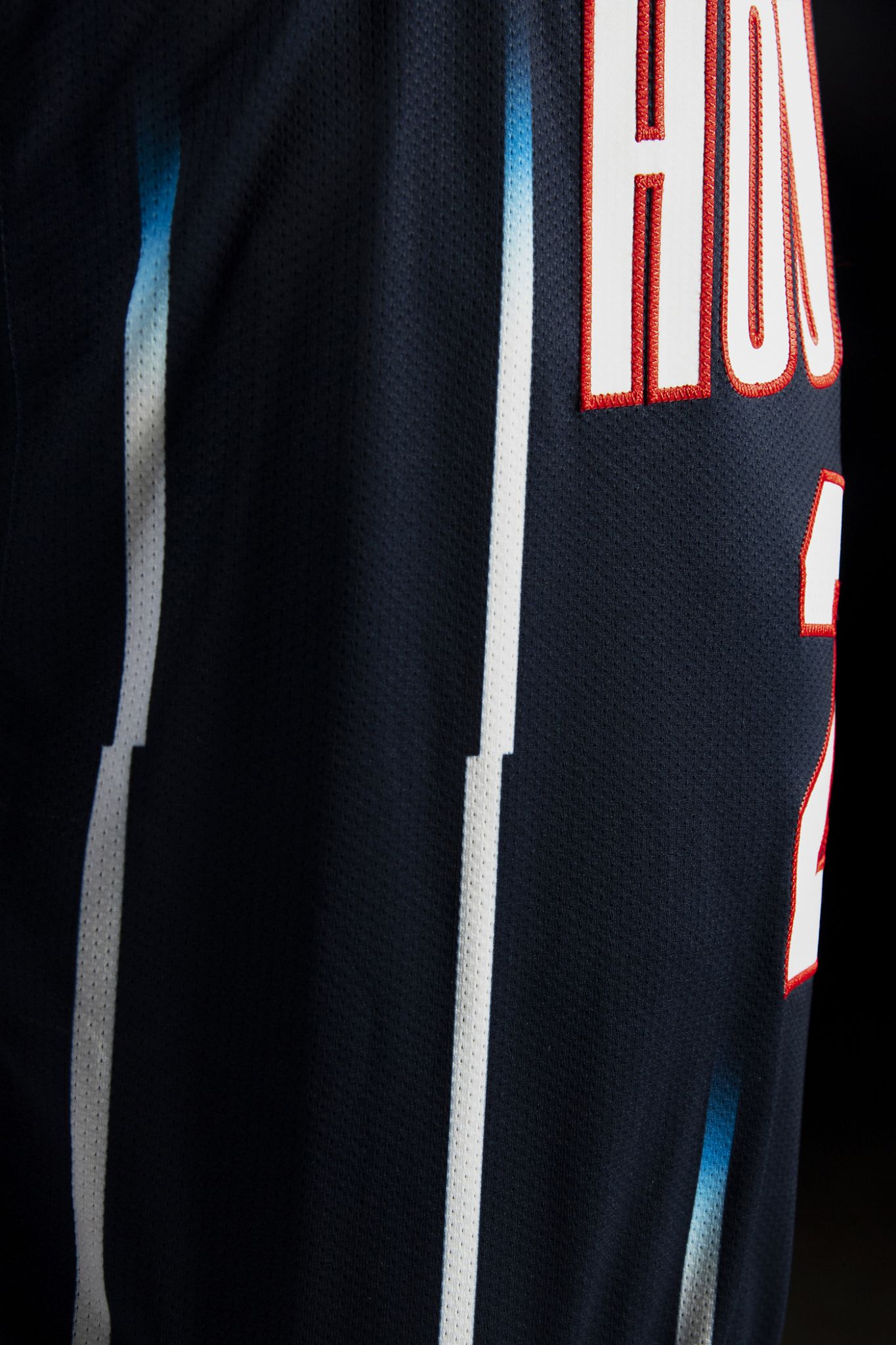 Rockets 'City' jerseys feature colors reminiscent of Houston Oilers