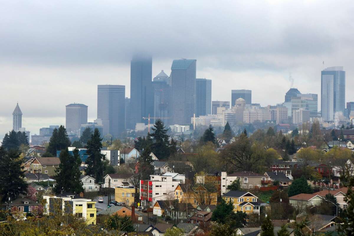View of the Seattle skyline on a cloudy day.