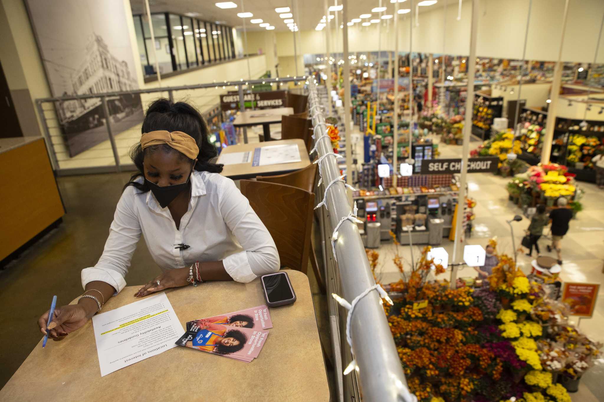 Texans are quitting jobs faster than workers in almost any other state, September data reveals - Vimarsana News