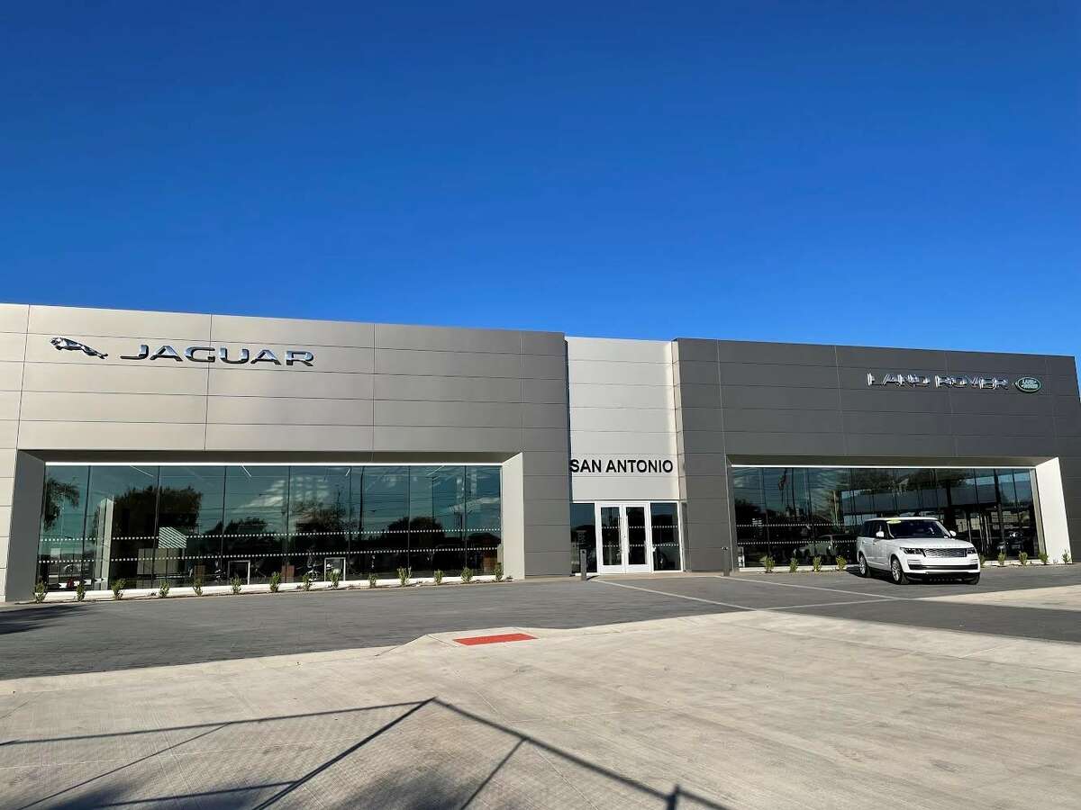 Cavender Auto Group Opens New Jaguar Land Rover Dealership