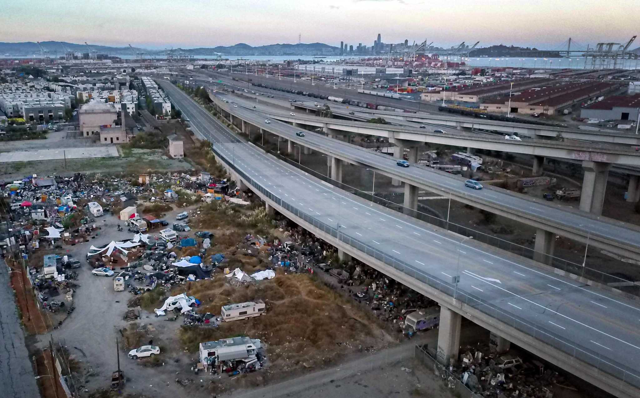 S.F. Chronicle focuses award-winning Homeless Project on Oakland for the first time - Vimarsana News