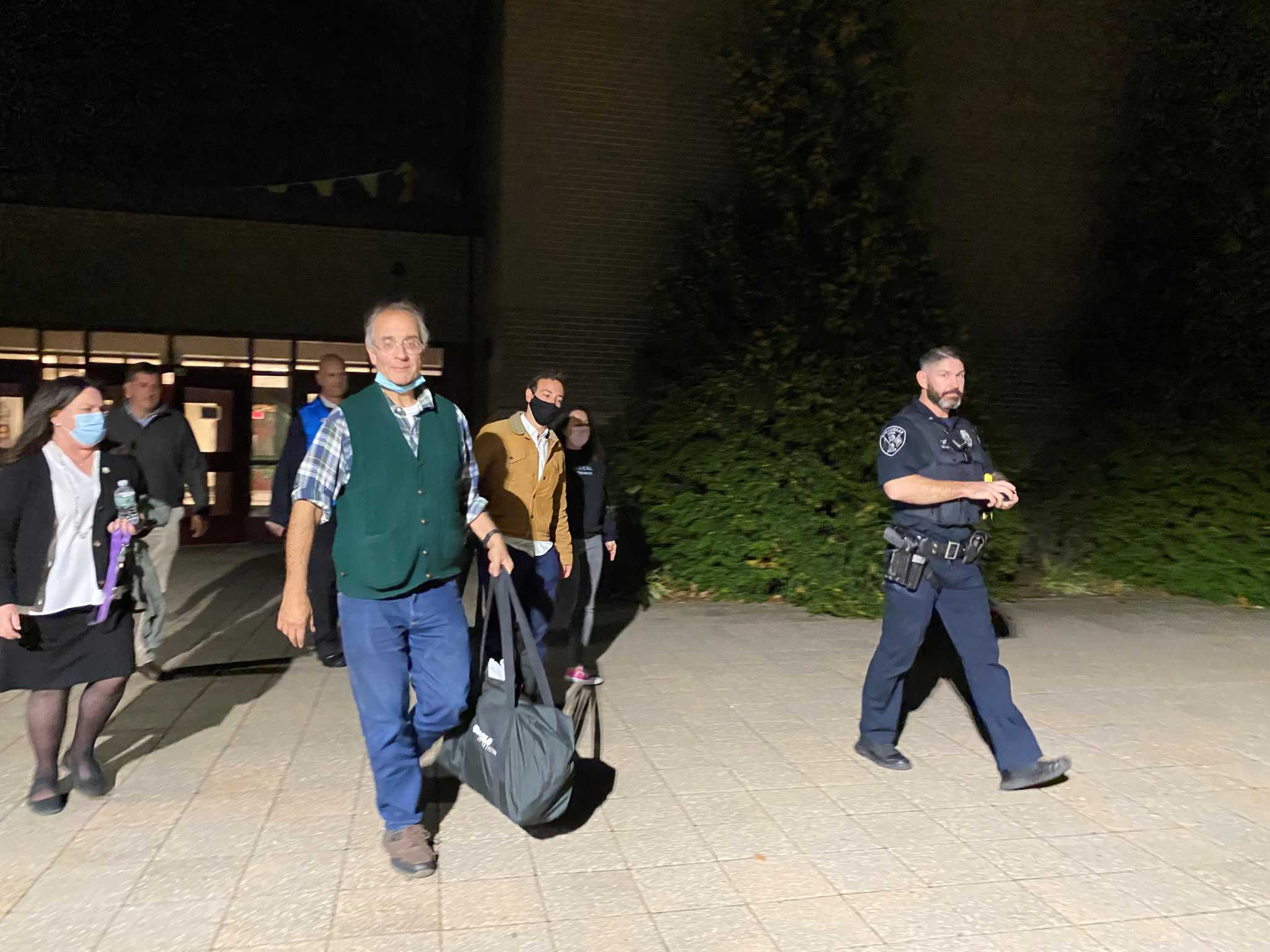 Contentious New Canaan race ends with questions, Republicans edge out after 49 percent vote - Vimarsana News