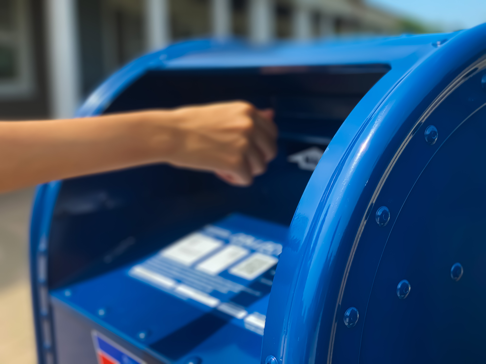 two-texas-postal-contractors-accused-of-stealing-4m-worth-of-mail