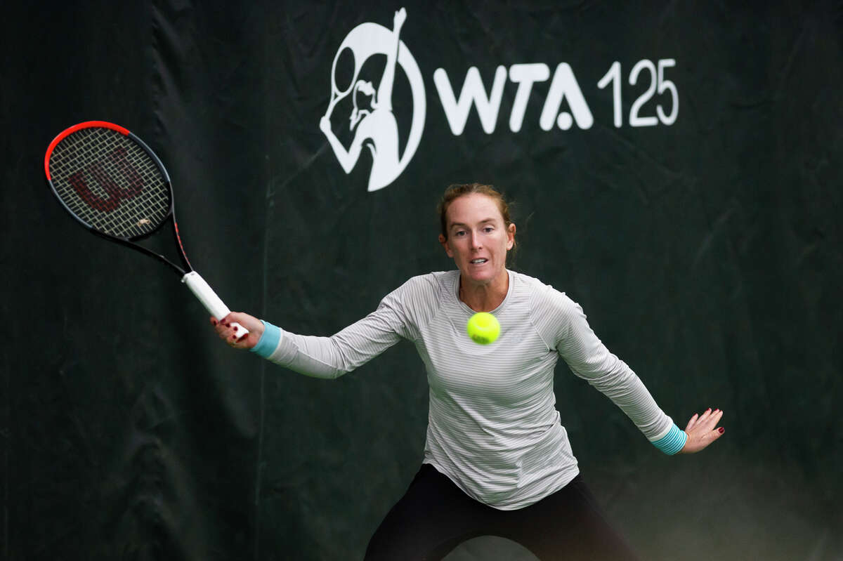 Madison Brengle competes against Sachia Vickery, both of the USA, in a feature match during the Dow Tennis Classic Wednesday, Nov. 3, 2021 at the Greater Midland Tennis Center. (Katy Kildee/Midland Daily News)
