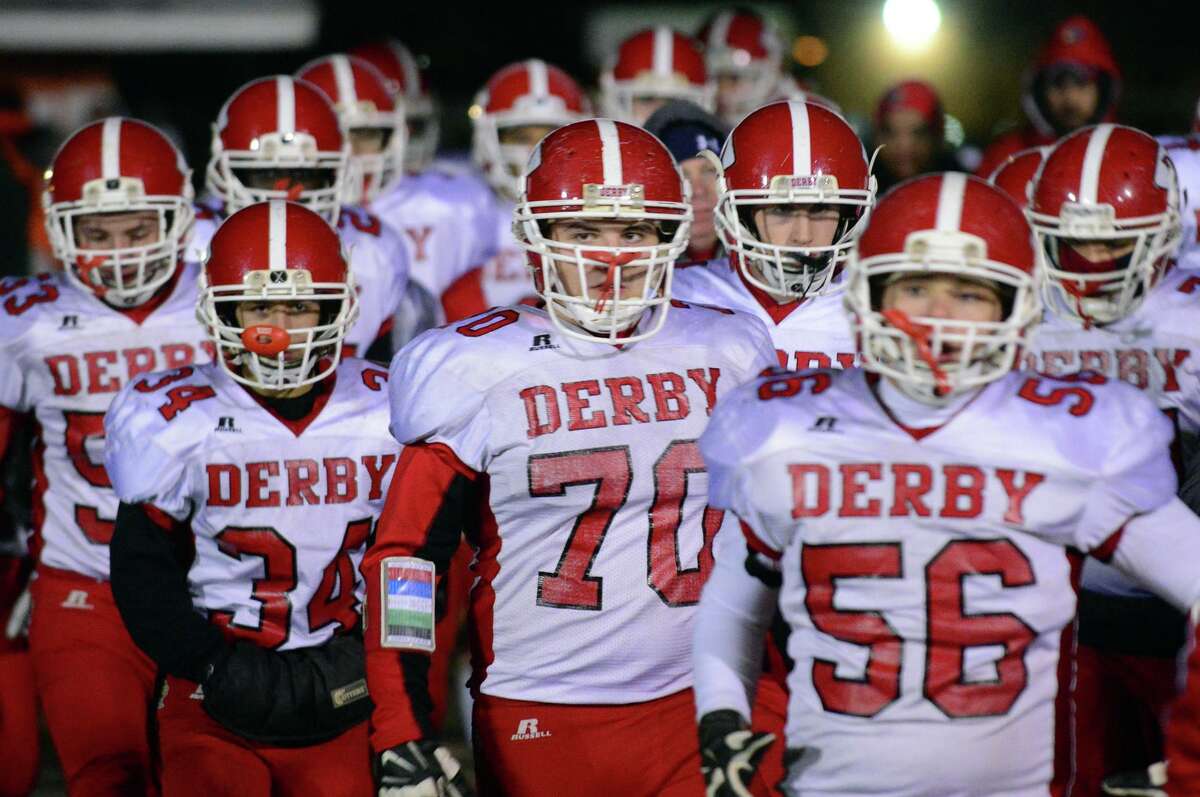 Thanksgiving holiday football action between Shelton and Derby in 2014.