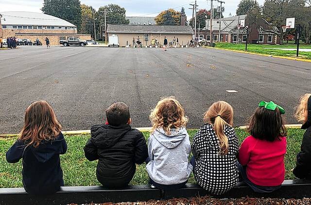 Photos: Pumpkin sky - Routt students blend physics, catapults and fun - Vimarsana News
