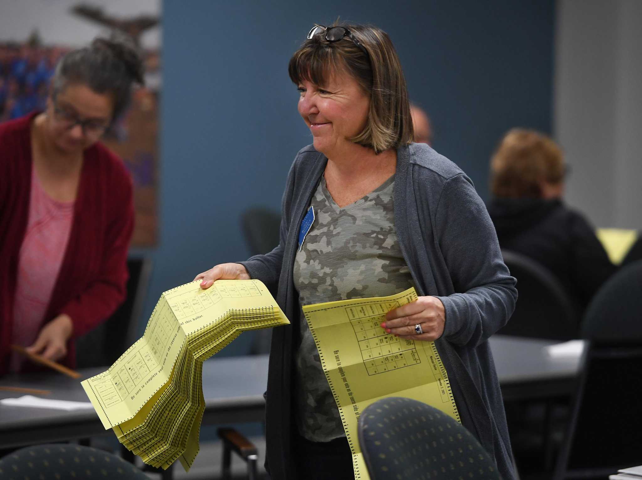 Shelton GOP holds seats after absentee ballot count - Vimarsana News
