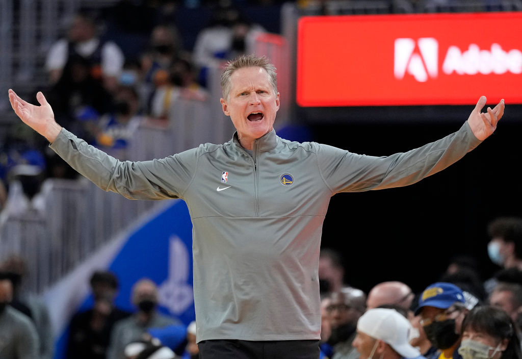 In bombshell ESPN report, Warriors coach Steve Kerr had a choice. He chose to defend Suns owner Robert Sarver.
