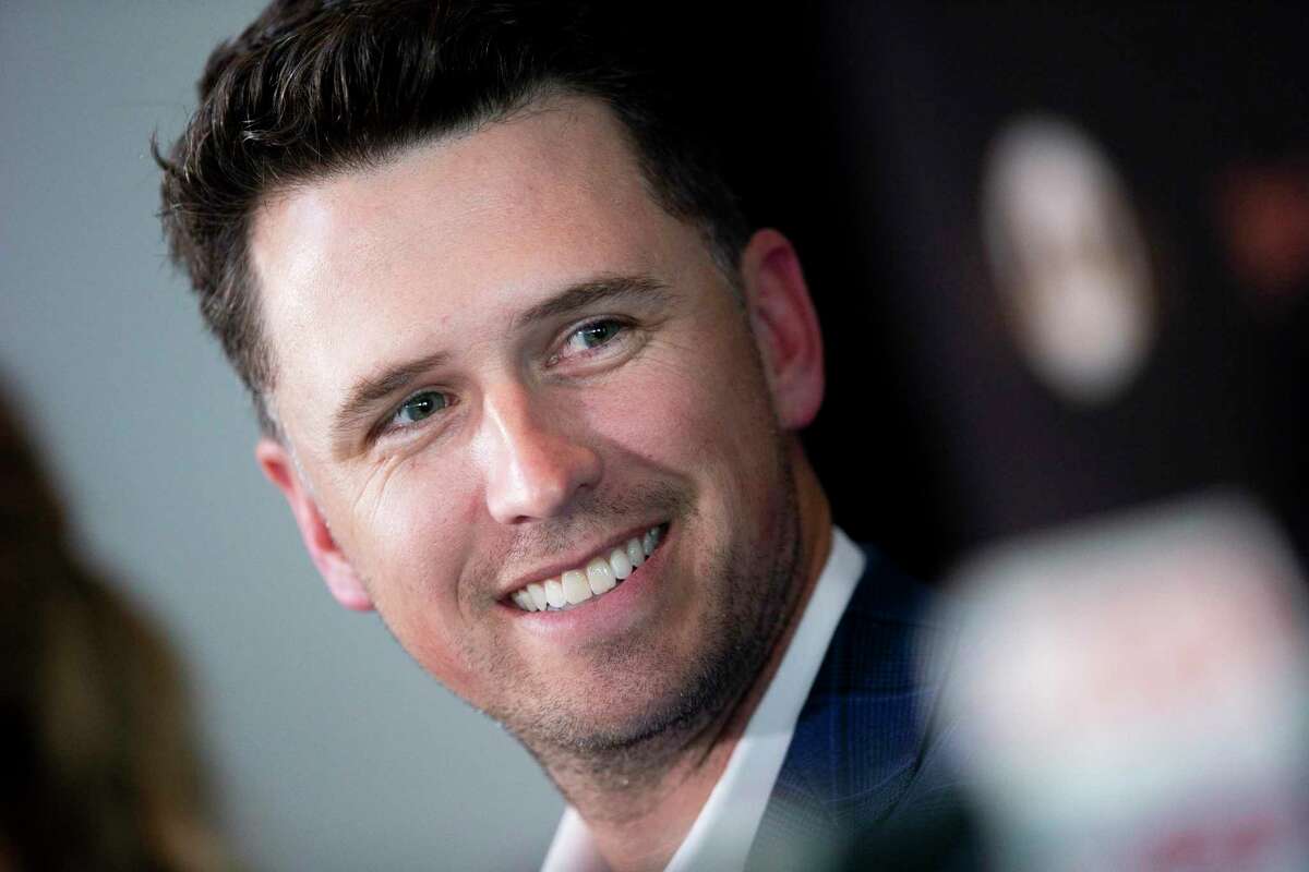 How the signing of Buster Posey impacts San Francisco Giants' payroll in  years to come