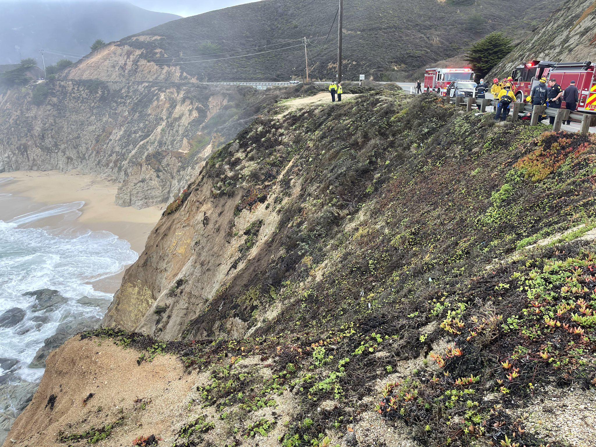Man rescued after car goes over cliff at Devil's Slide in San Mateo County - Vimarsana News