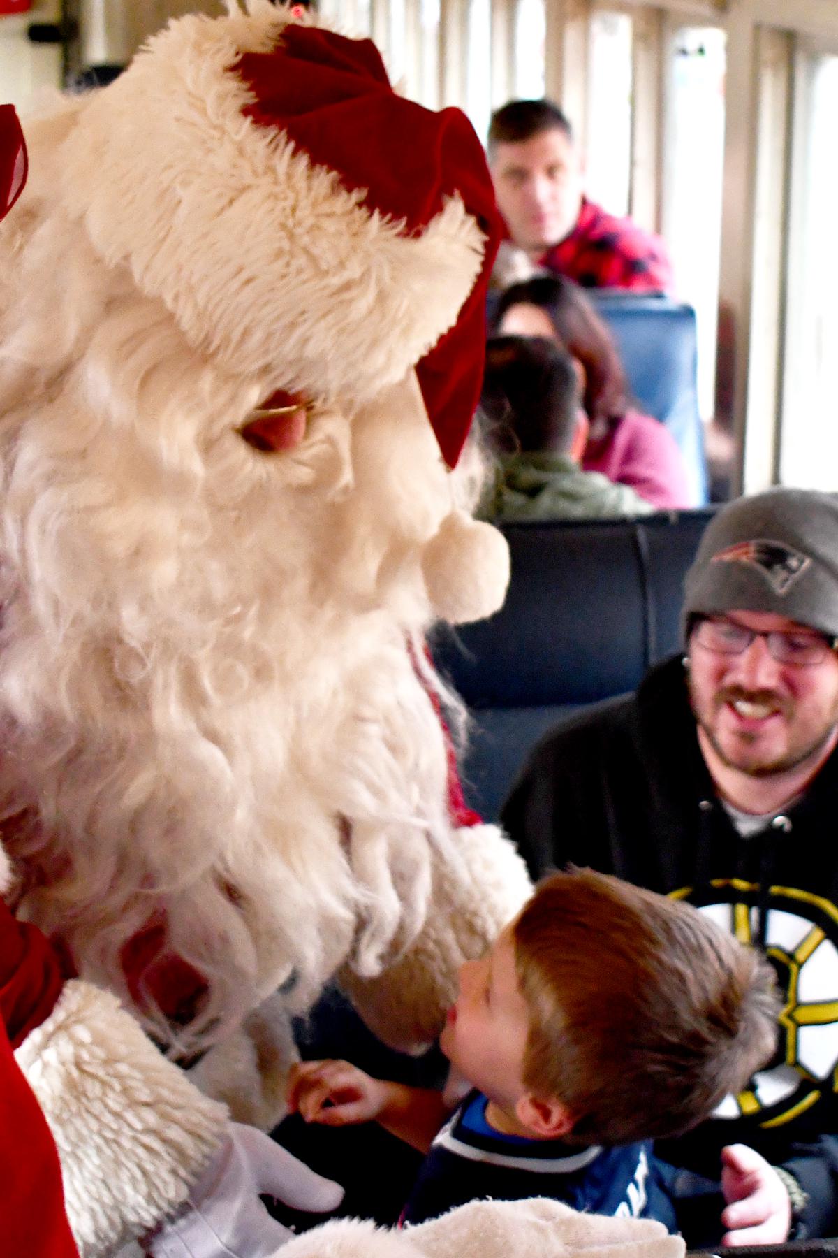 Thomaston railroad museum offers autism-friendly holiday train trip - Vimarsana News
