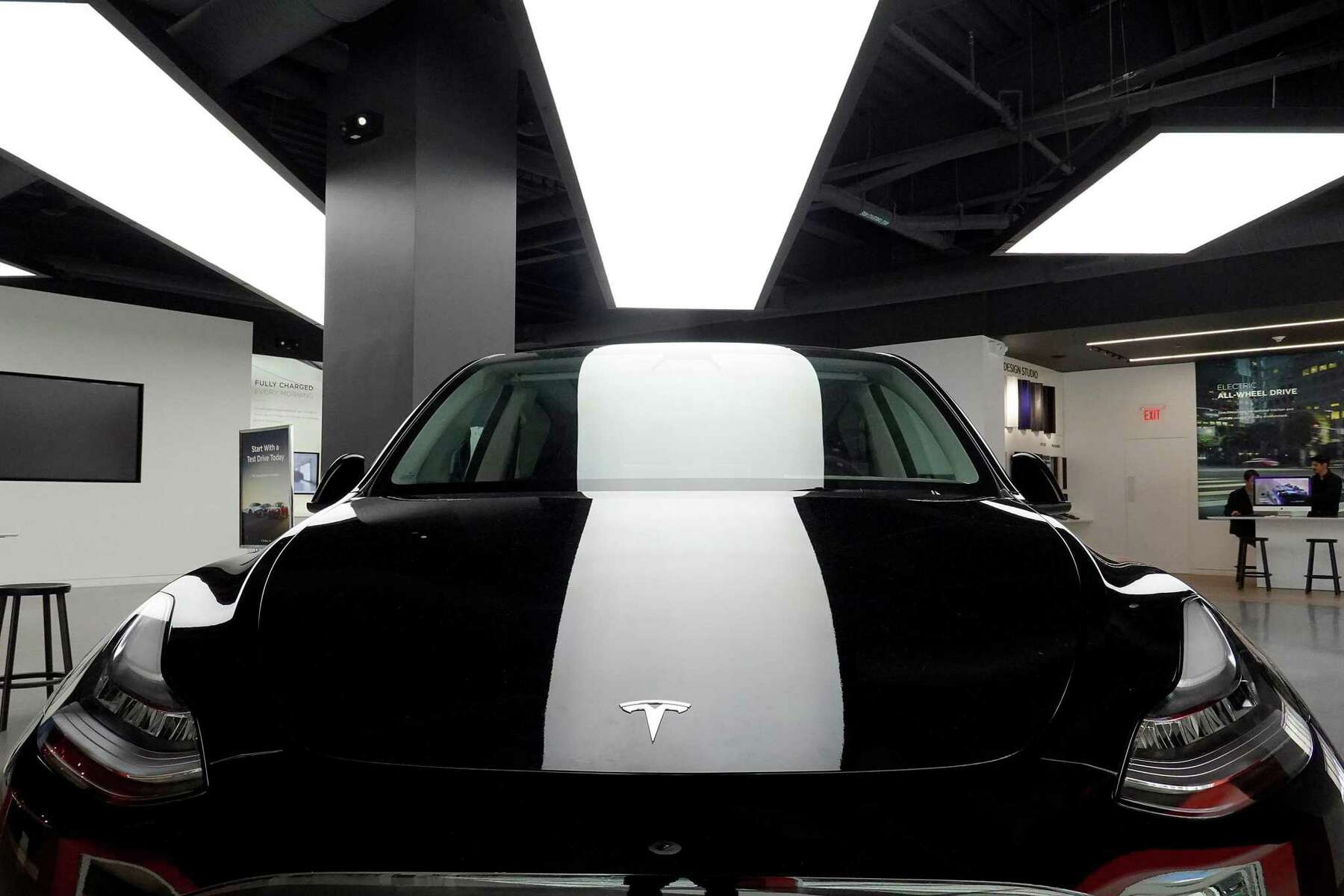 tesla-s-texas-problem-the-perfect-battle-between-elon-musk-and-lone-star-state-s-auto-dealers-and-the-lawmakers-who-protect-them
