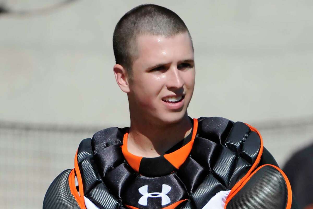 Retired Giants catcher Buster Posey goes back to school to