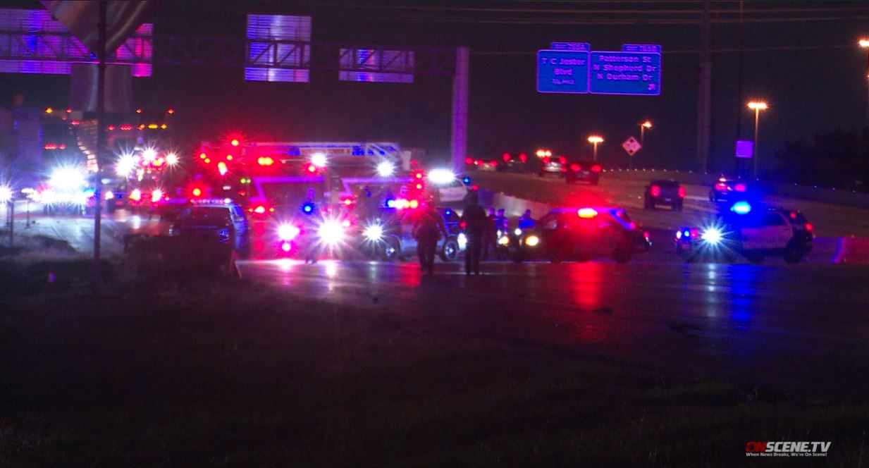 Man fatally struck on Katy Freeway in Heights area