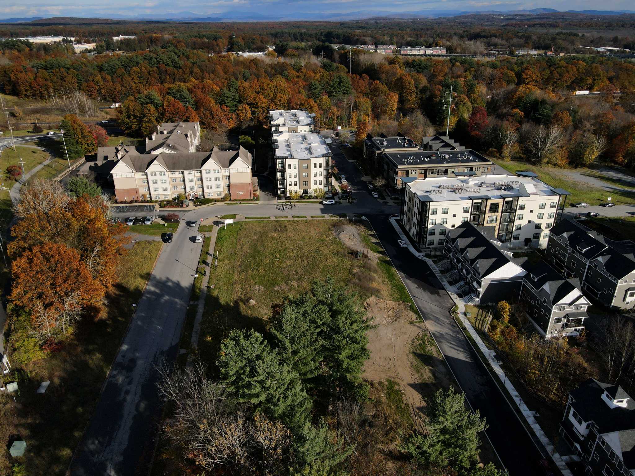 Saratoga Springs Residents Upset Over Development In Busy Cul De Sac