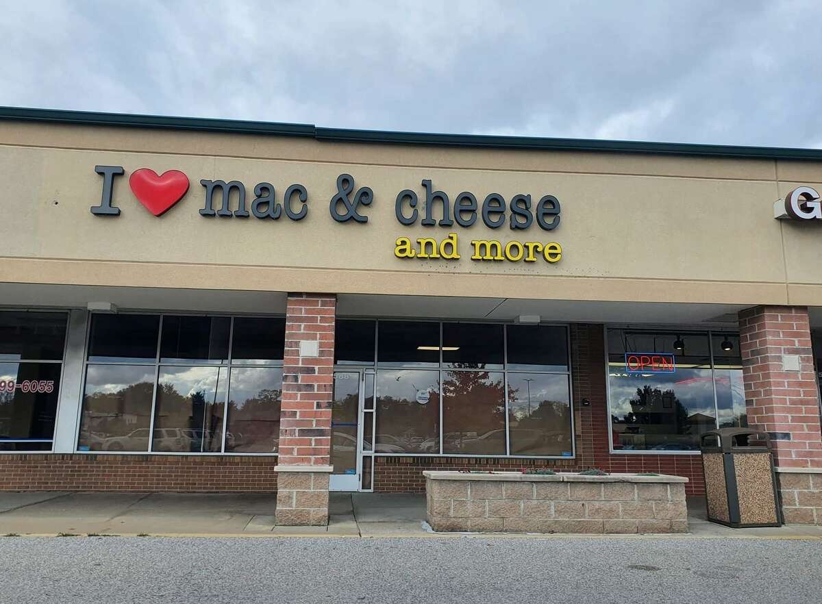 I Heart Mac & Cheese arrives at Green Acres Plaza in Saginaw.