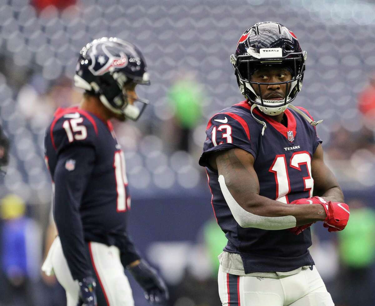 Report: Texans QB Tyrod Taylor out 'for a while' with hamstring injury