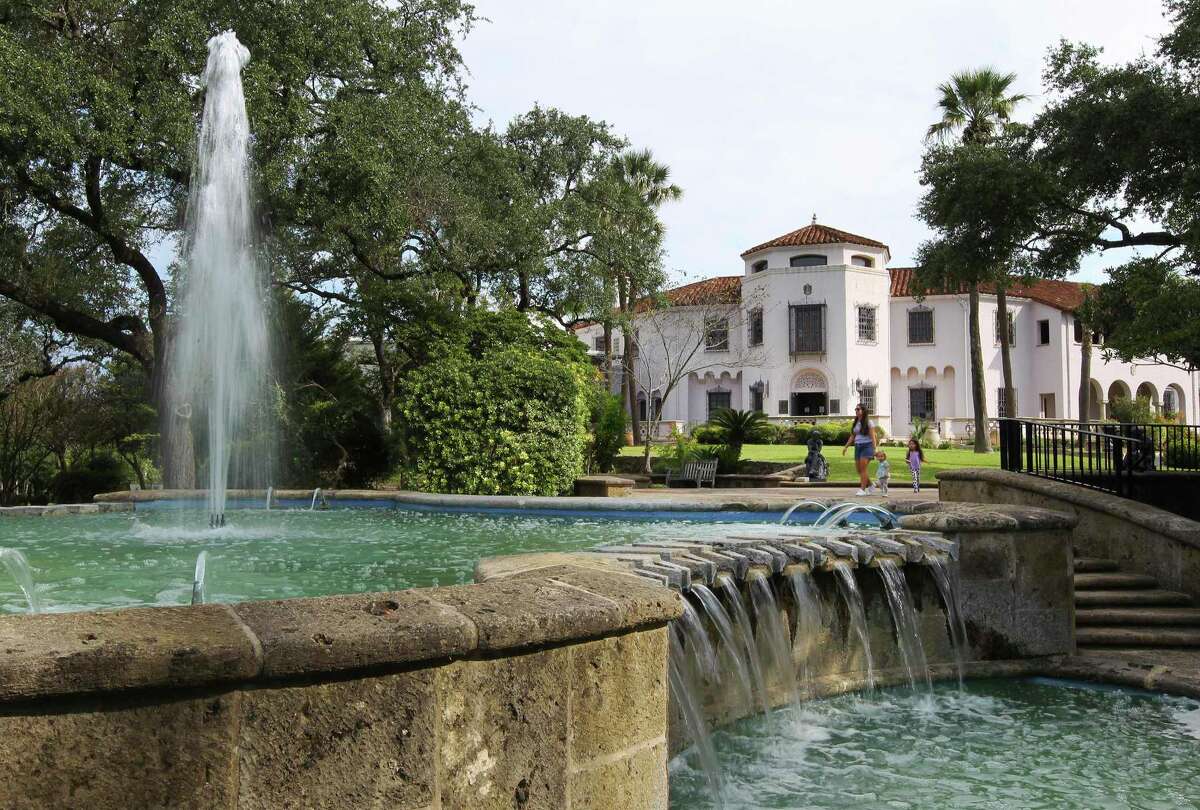 The fountain designed by O’Neil Ford still remains a highlight as the McNay Art Museum unveils its major makeover of the grounds, designed to make it more park-like and welcoming.