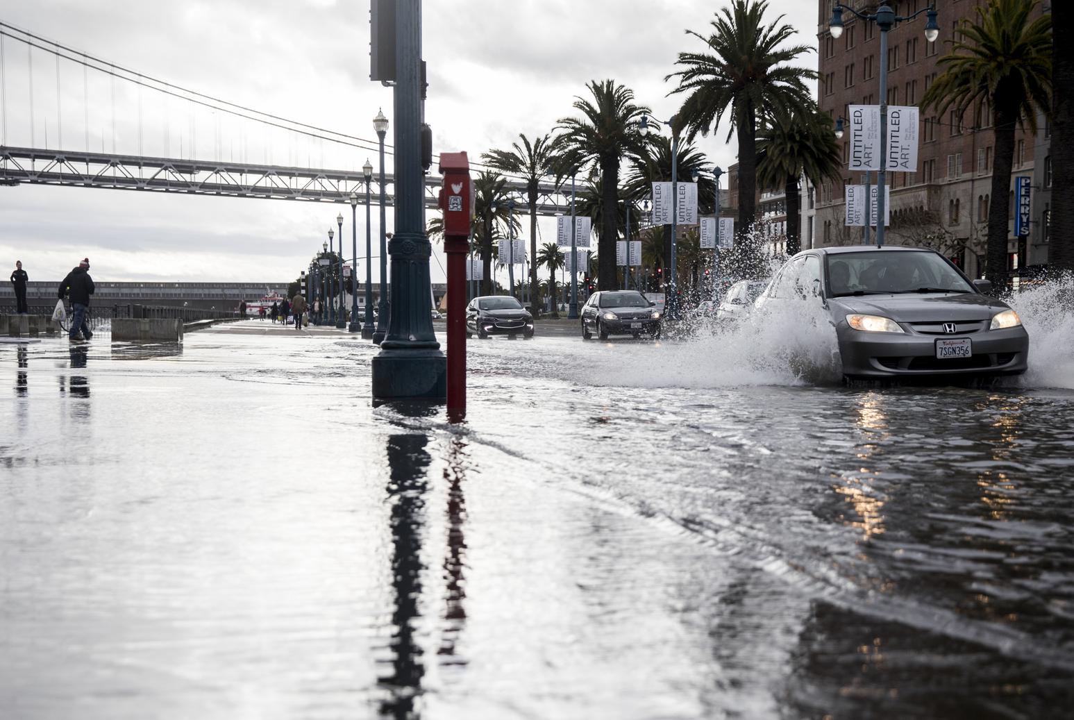 S.F.'s Embarcadero needs to be raised as much as 7 feet to prepare for sea level rise, city says - Vimarsana News
