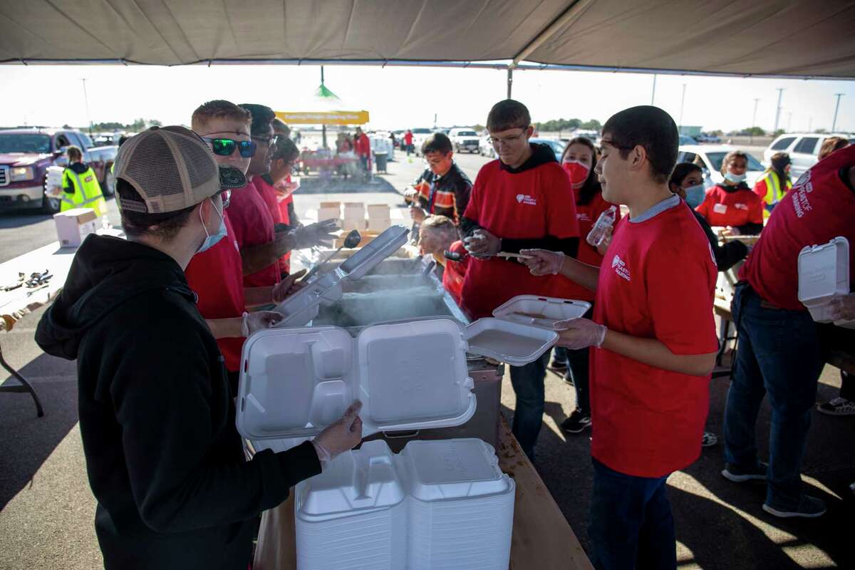 H-E-B Shares More Than 9,000 Meals During Annual Feast