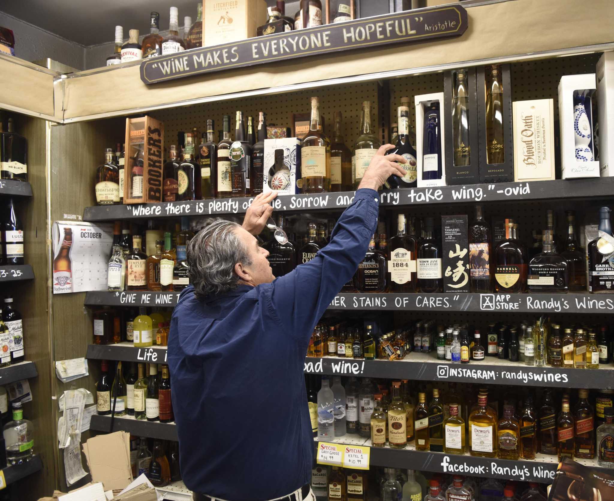 Supply-chain disruptions hit Greenwich businesses: Boat canvas, Champagne, tulip bulbs among shortages - Vimarsana News