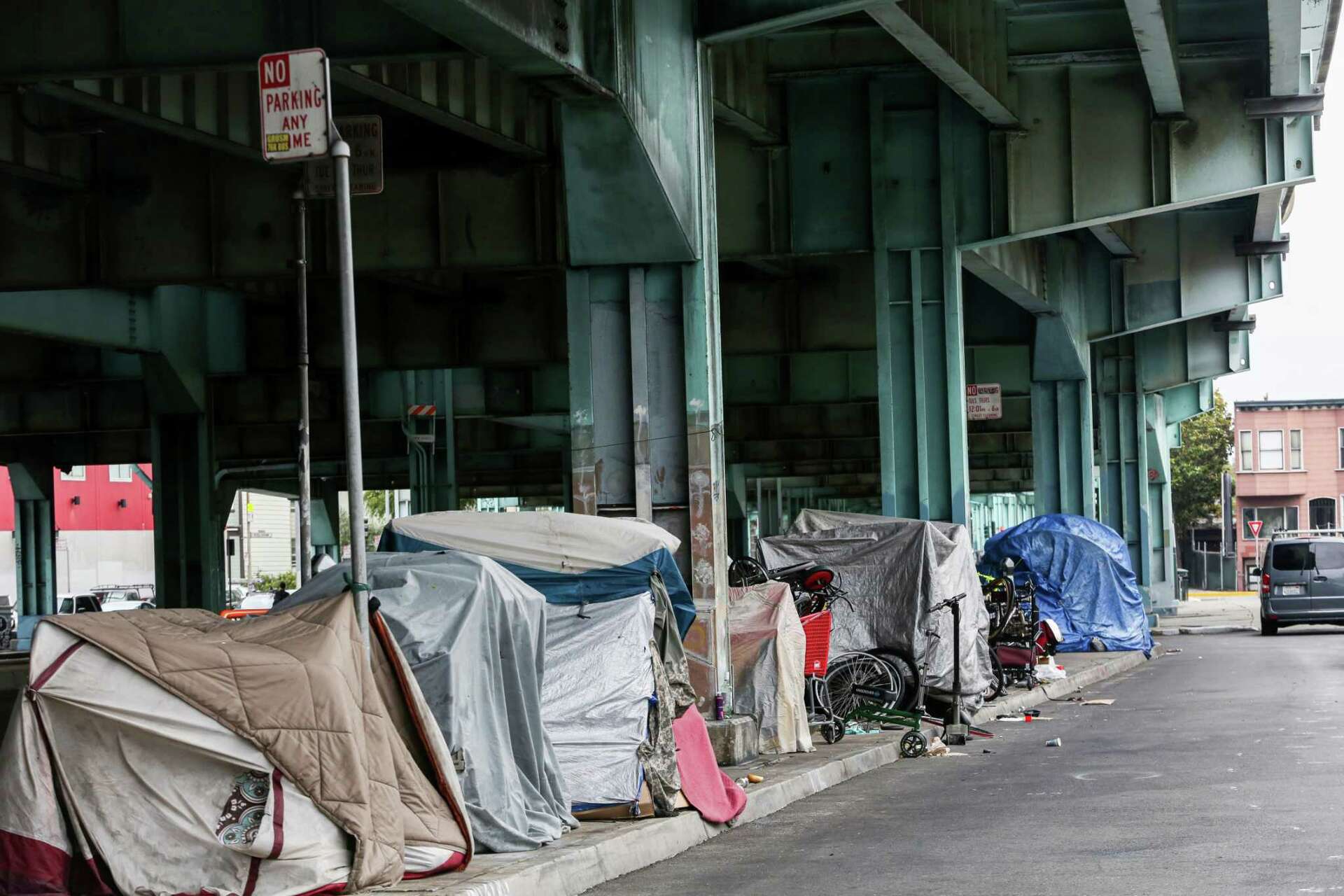 S.F. asks court to clarify order barring city from removing homeless people  from streets