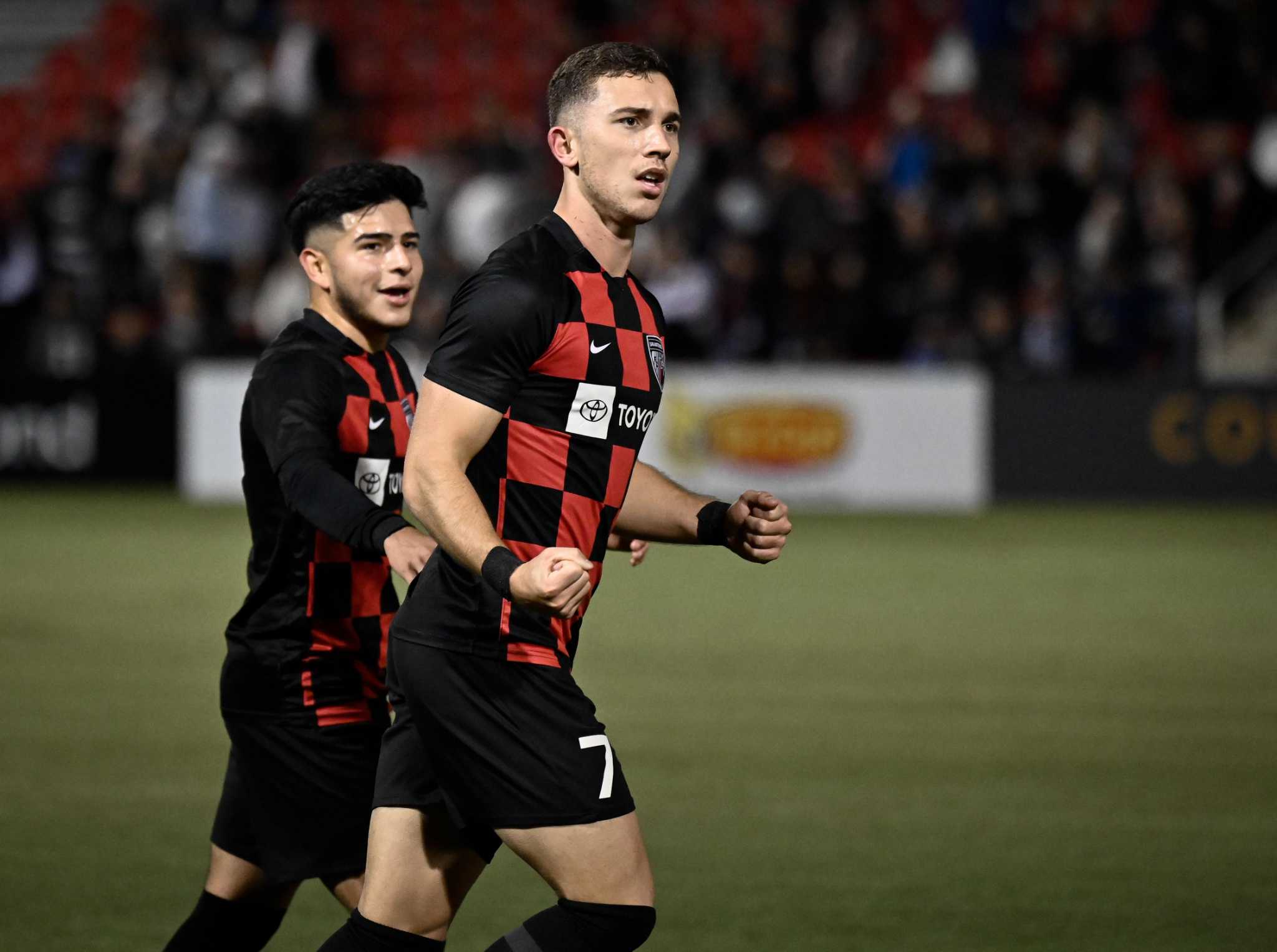 San Antonio FC scores both goals in the first half. 