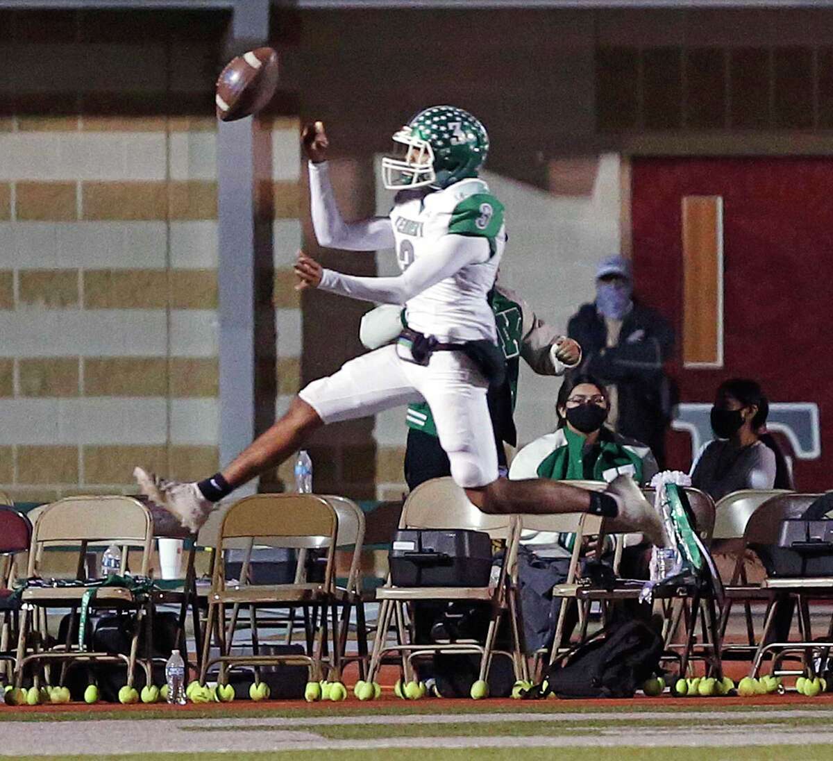 High school football Kennedy 28, Memorial 17