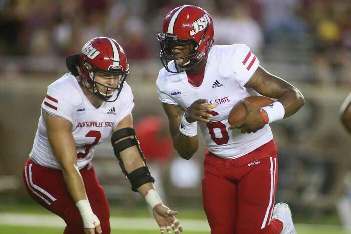 No. 12 Ole Miss football puts away No. 11 Texas A&M, 29-19 - Red