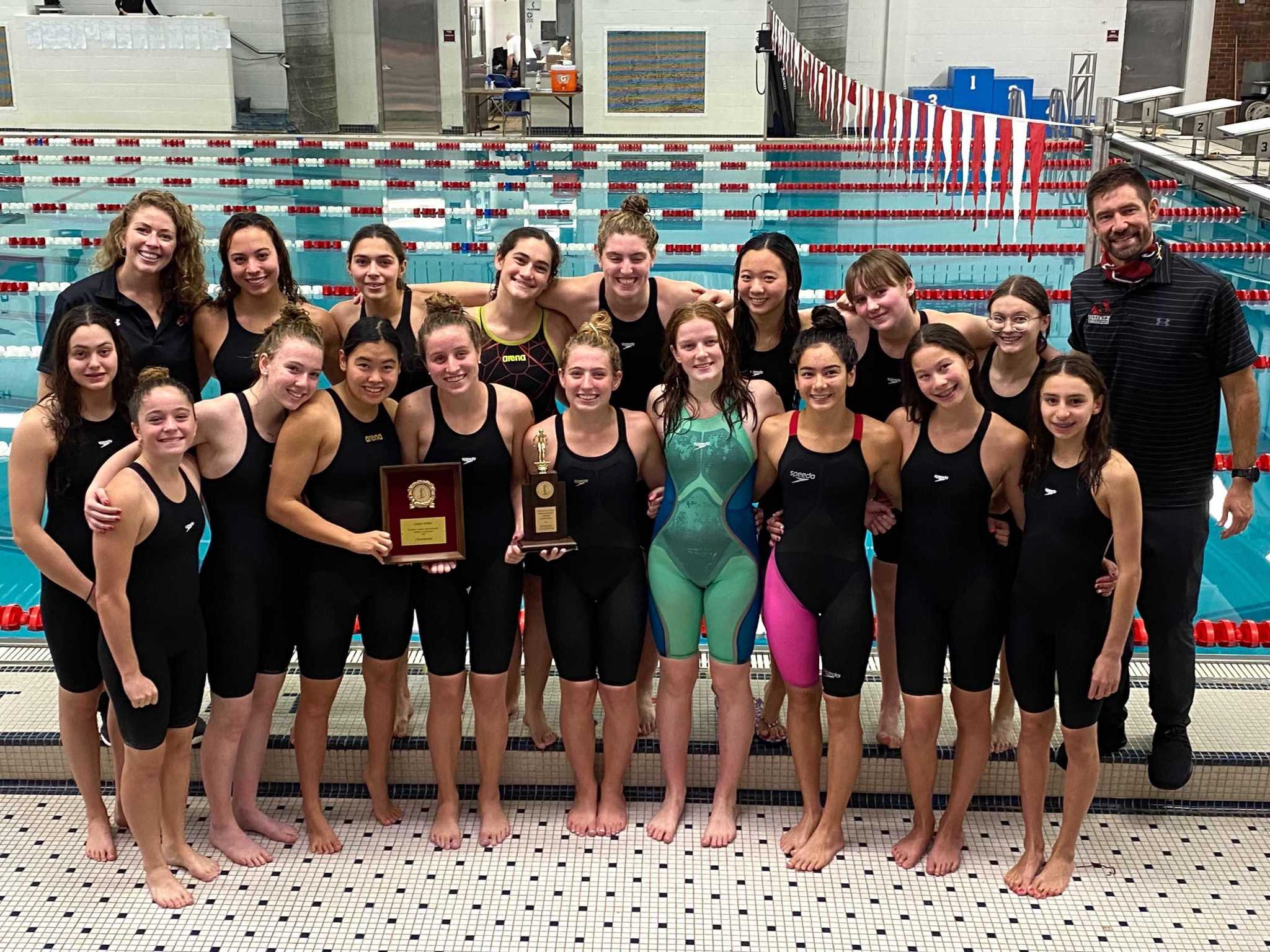 Staples Anna Olasewere Shines But Greenwich Captures First Fciac Girls Swimming Crown Since 18
