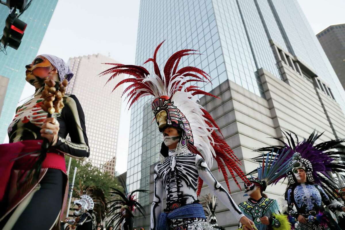 Día de los Muertos in Houston 2023 Parades and ofrendas