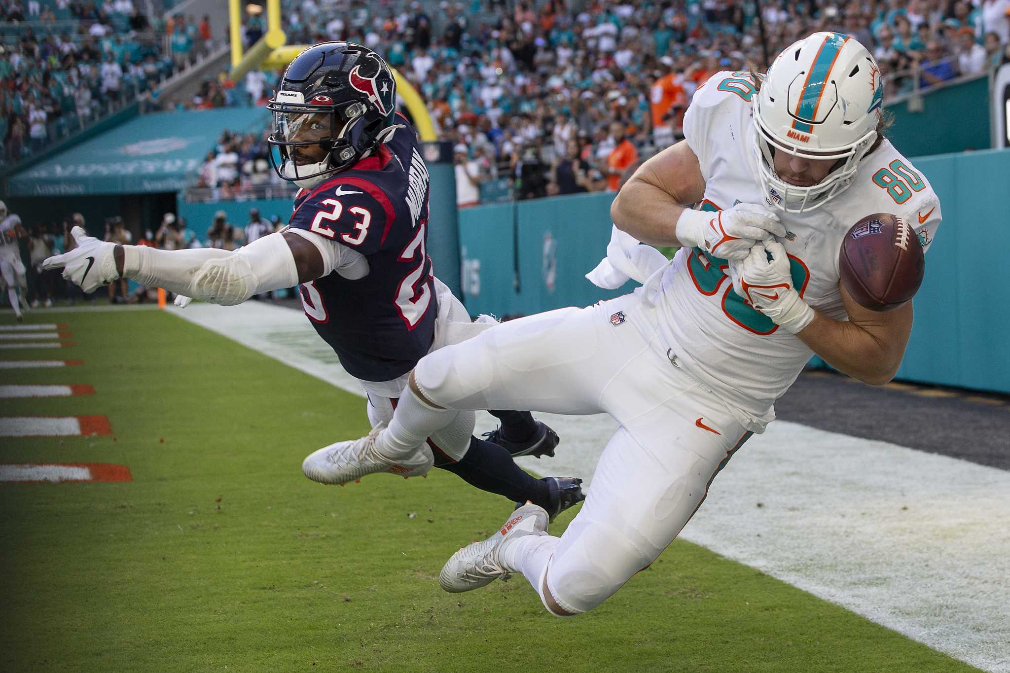 Houston Texans lose to Miami Dolphins, NFL 2022 season record drops to  1-9-1 - Battle Red Blog