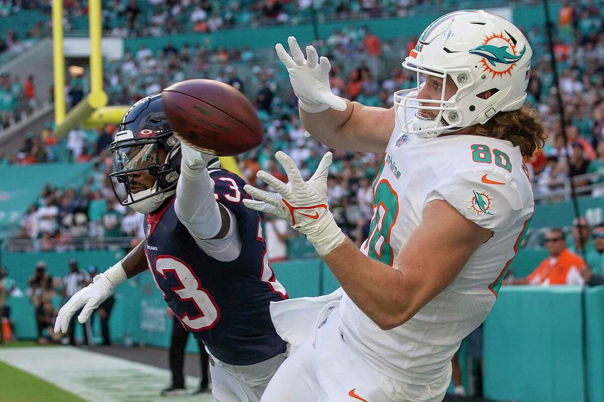 The Texans will be adding another tight end, acquiring Adam Shaheen from the Dolphins in a swap of low-round draft picks.
