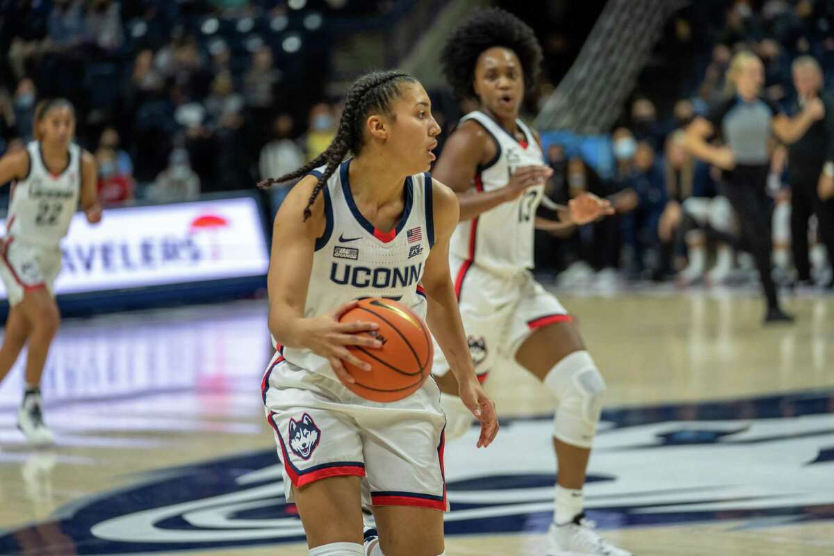 UConn’s Azzi Fudd hit her first three 3-pointers in Sunday’s exhibition game against Fort Hays State.