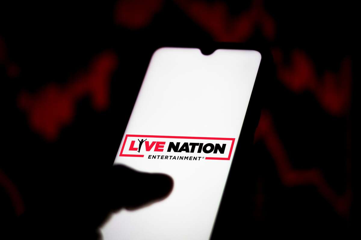 BRAZIL - 2020/06/19: In this photo illustration the Live Nation Entertainment logo seen displayed on a smartphone. (Photo Illustration by Rafael Henrique/SOPA Images/LightRocket via Getty Images)