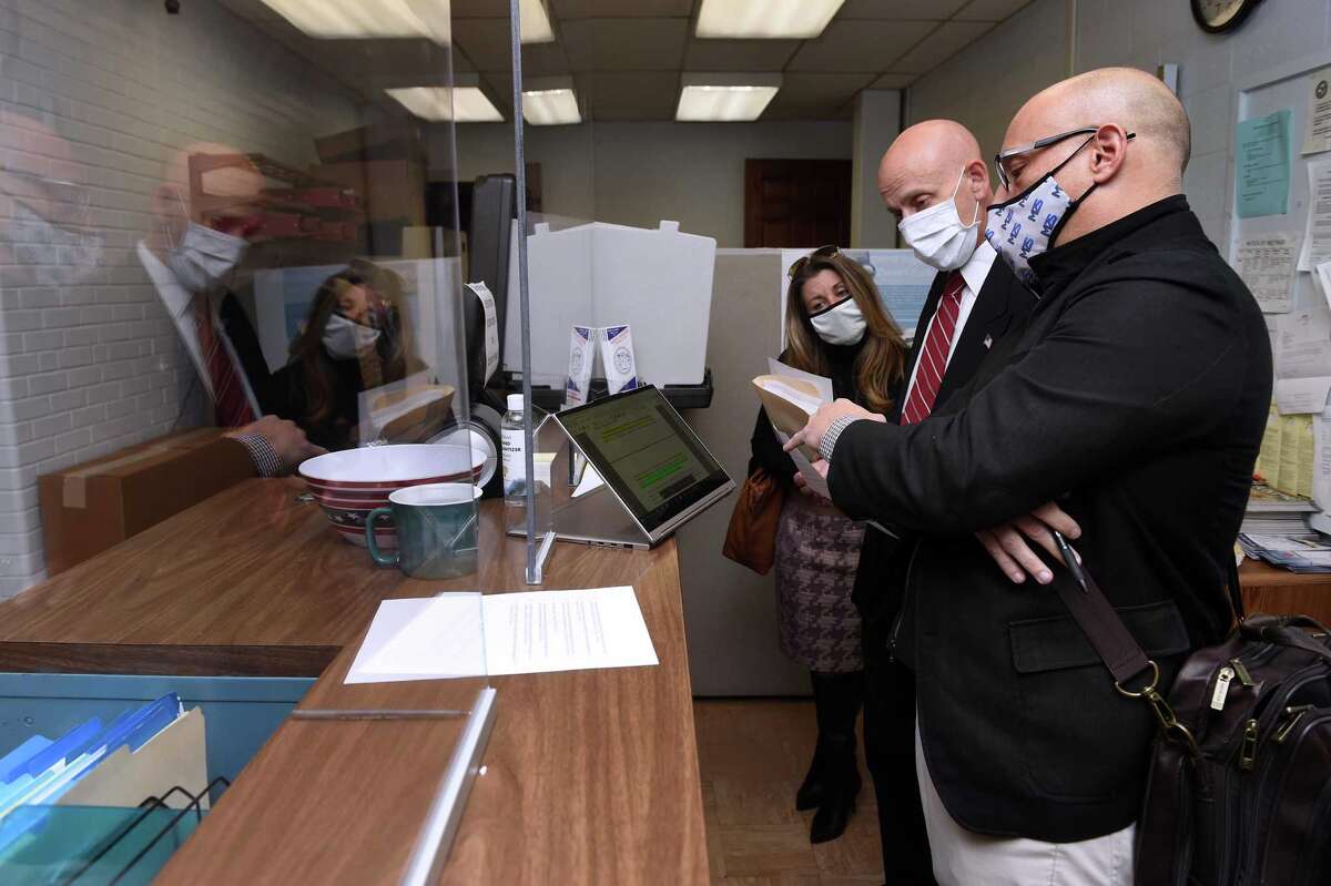 West Haven Gop Candidate Barry Lee Cohen Questions Absentee Ballot Information Considers Options