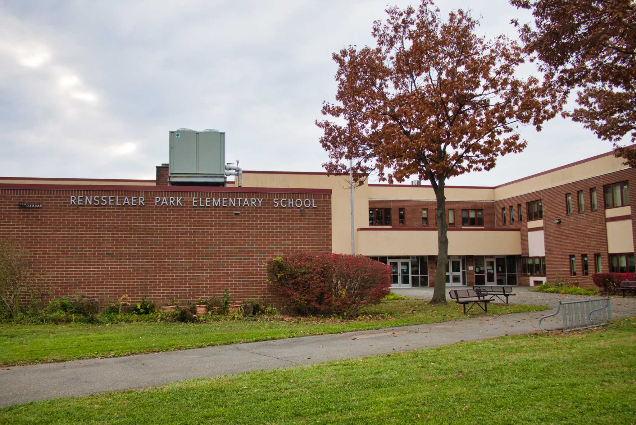 Lansingburgh schools, IDA wrestle over housing proposal's tax breaks - Vimarsana News