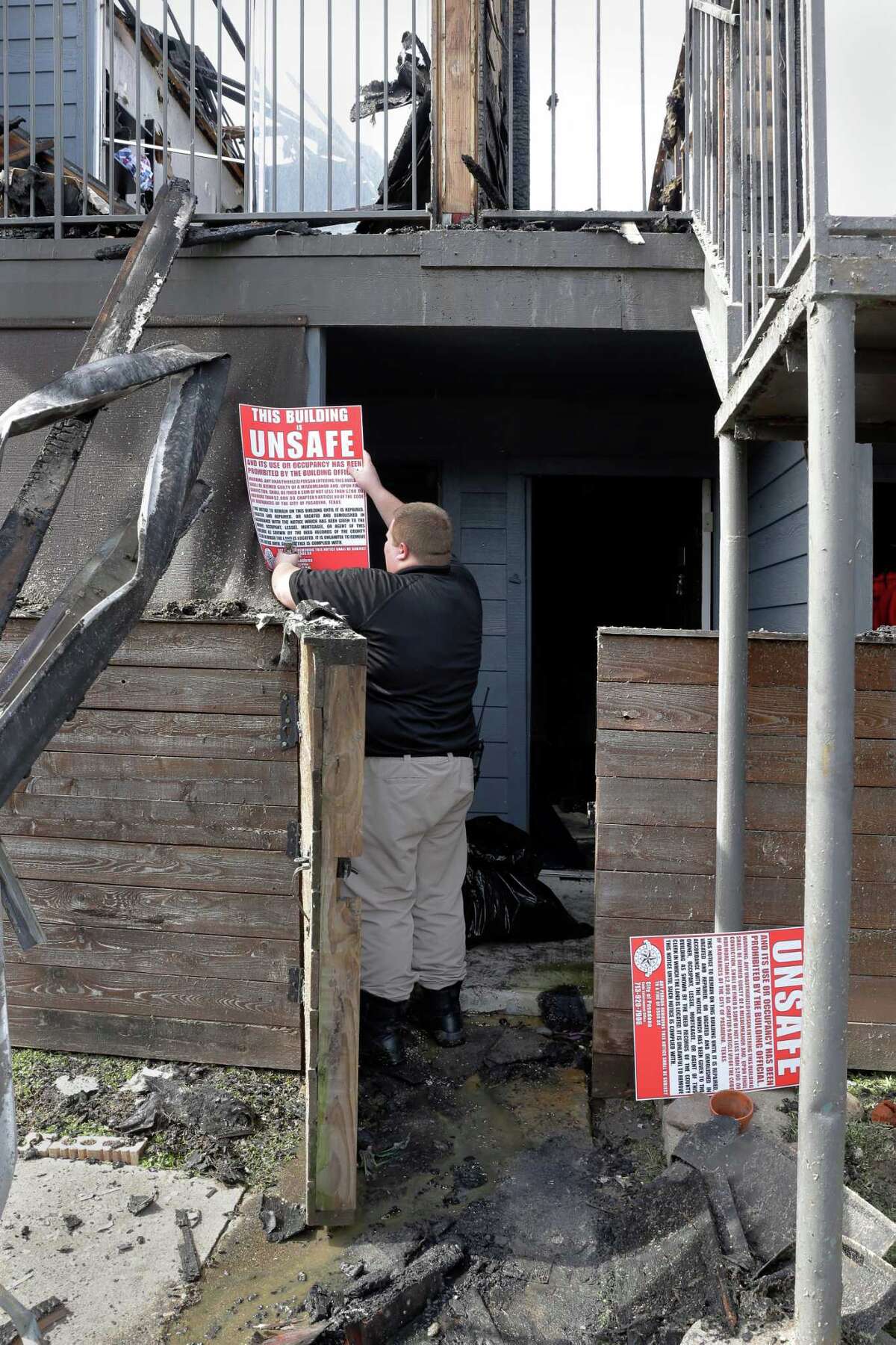 ‘State of shock’ Residents work through the aftermath of fire that