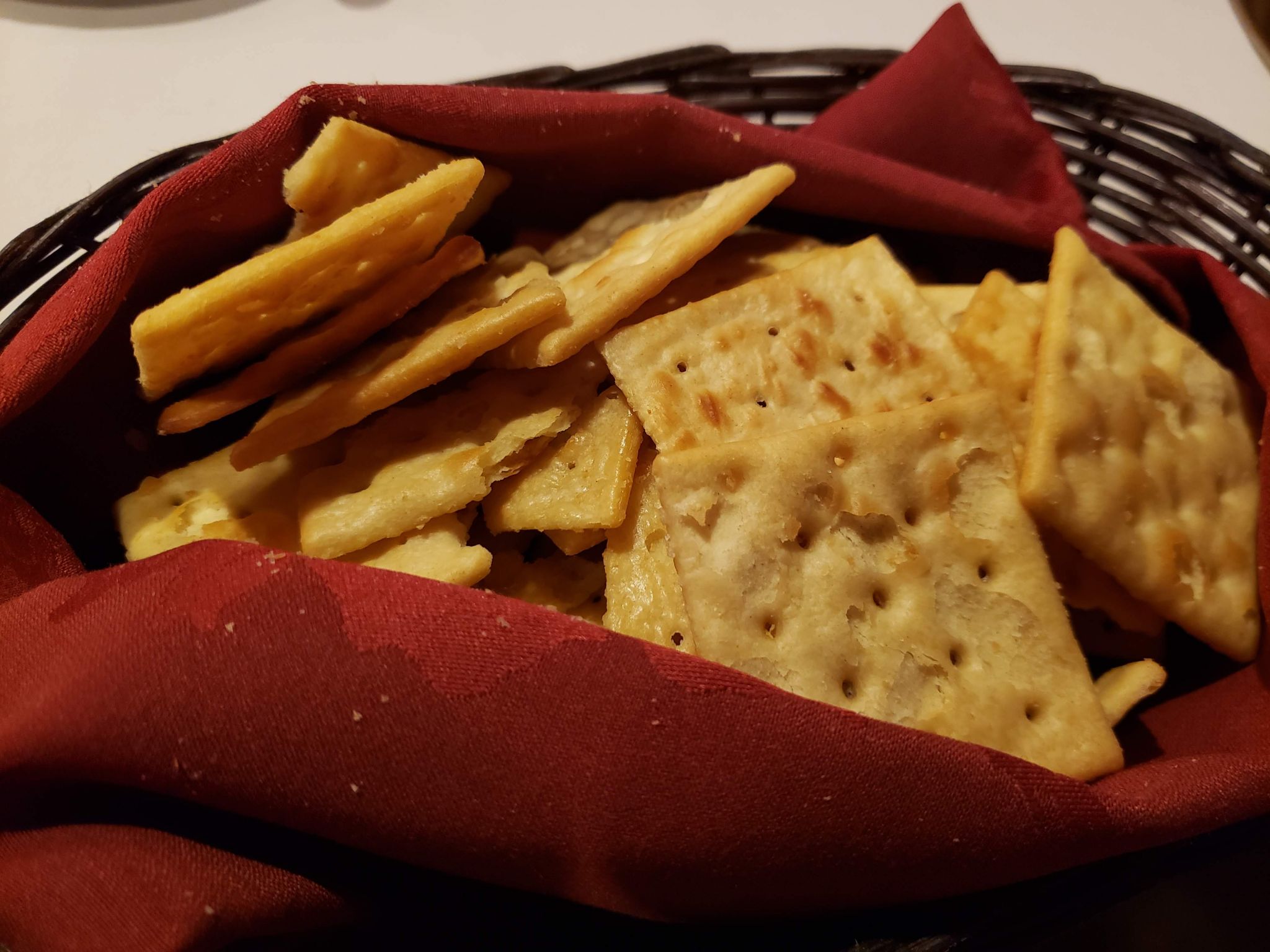 baked mac and cheese roux saltine crackers