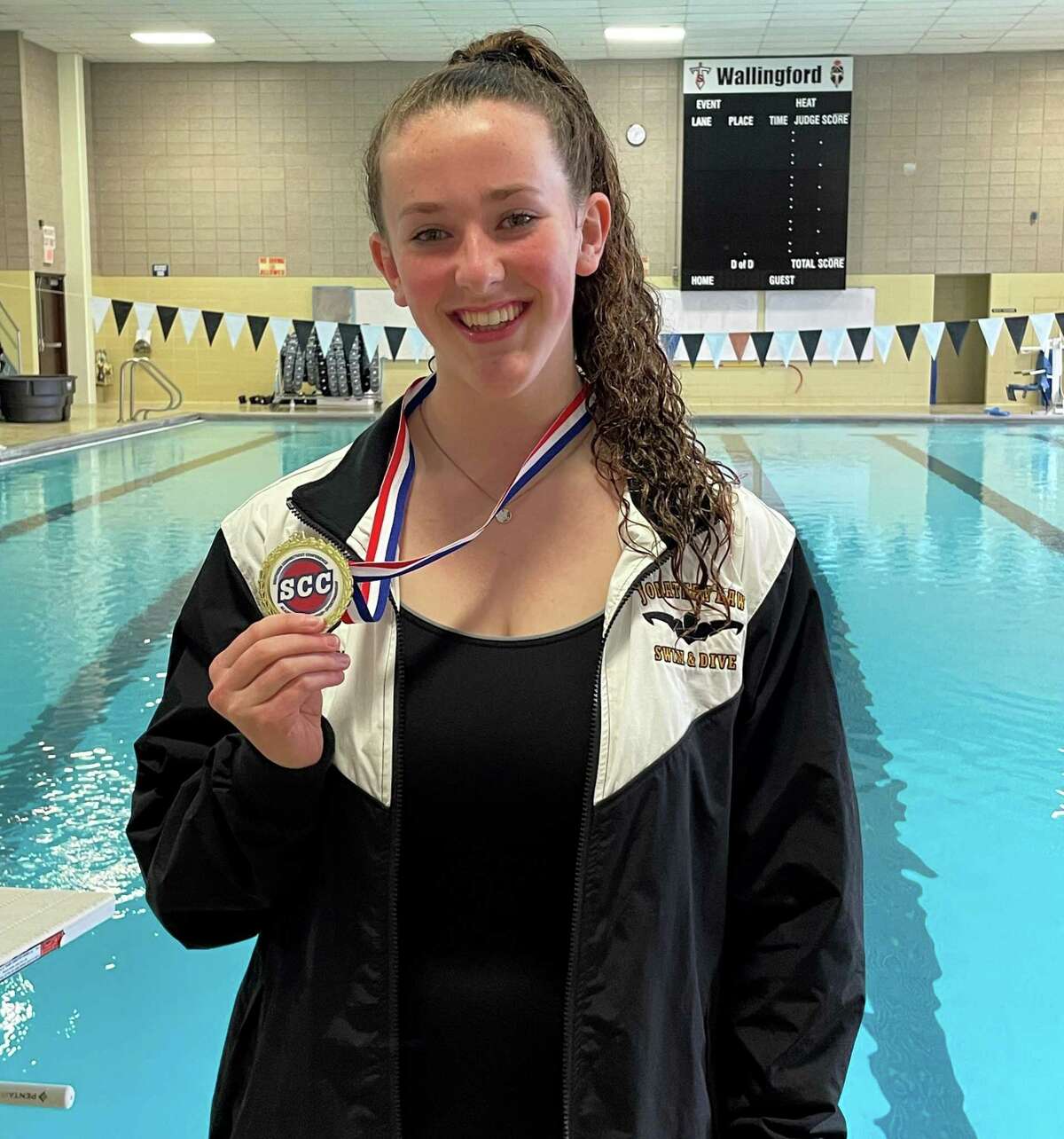 Makenna Sharpe captured the SCC diving title.