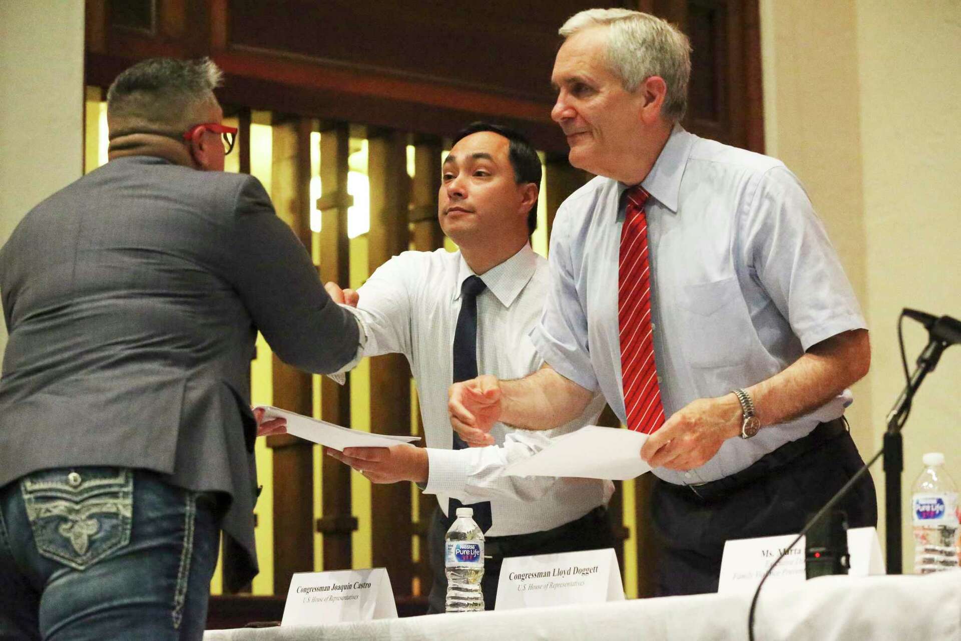 ‘Deeply troubling and tragic’ — Rep. Joaquin Castro praises Express ...