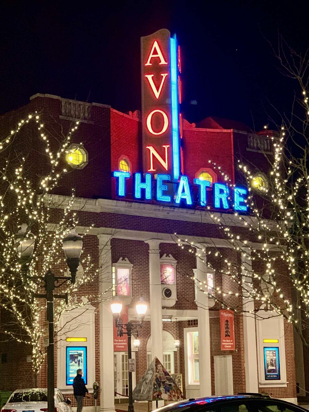 Seth Rogen donates handmade vase to Stamford theatre for auction