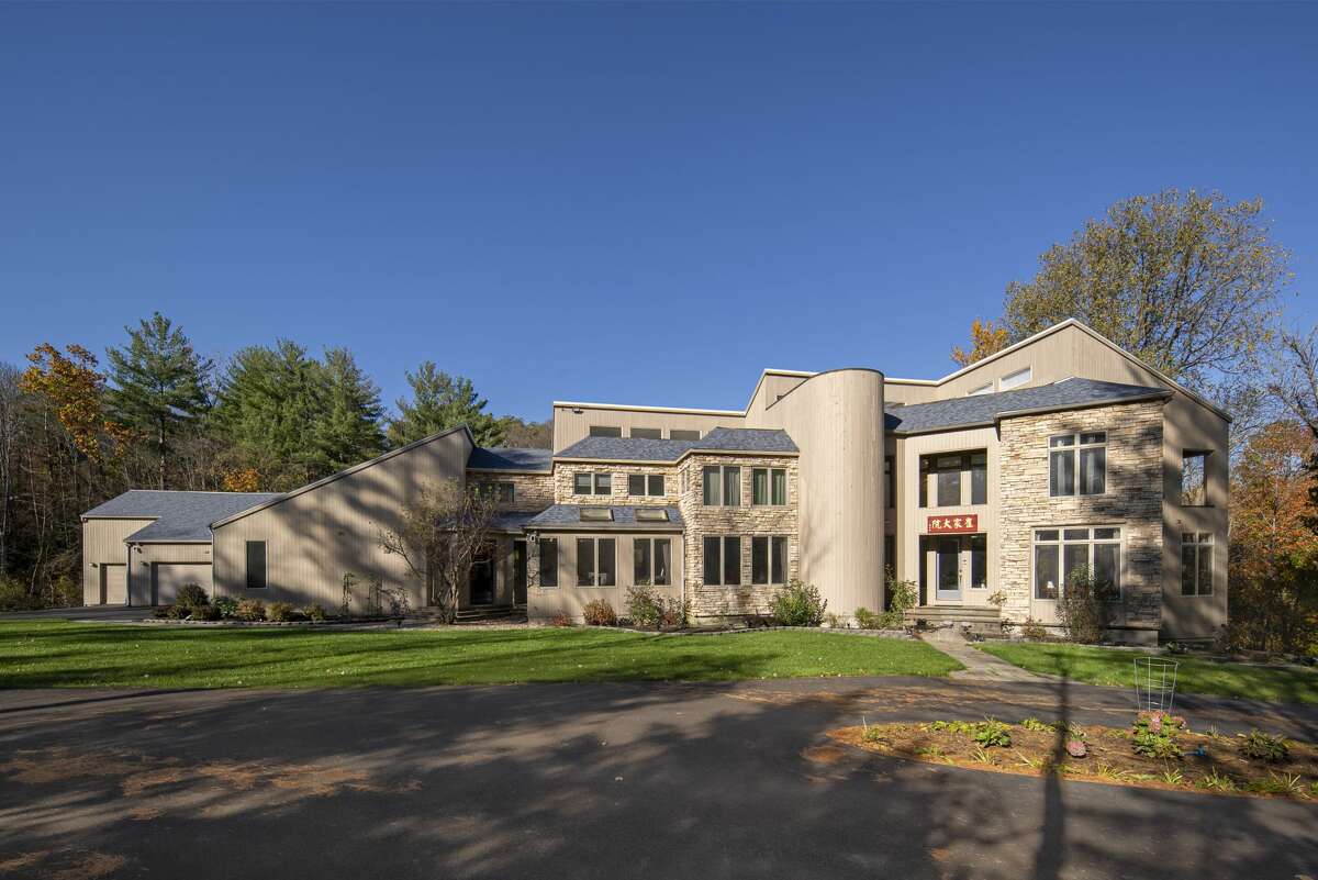 House of the Week Modern contemporary in Guilderland