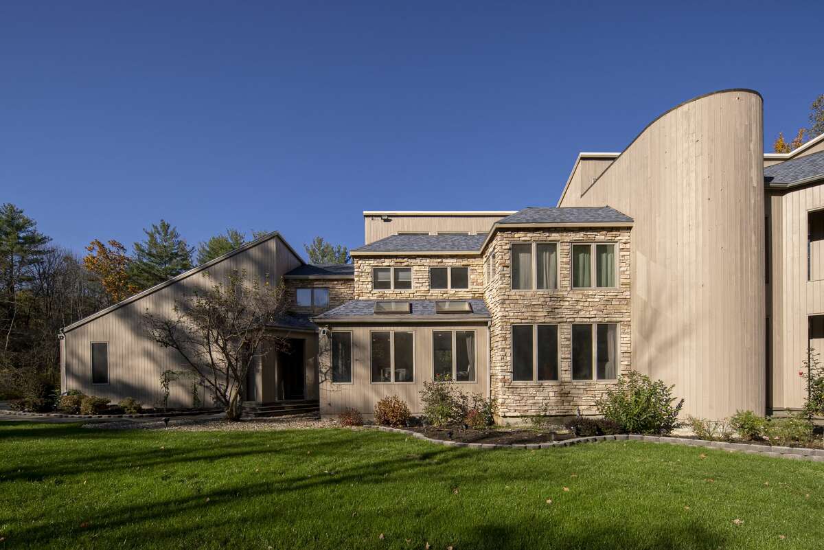 House of the Week Modern contemporary in Guilderland