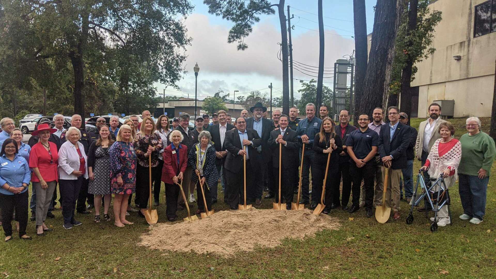 Harris County Precincts 3 And 4 Celebrate Groundbreaking Of George Hw Bush Community Center 7016