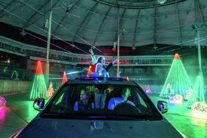Amphitheater’s holiday lights show opens in Bridgeport