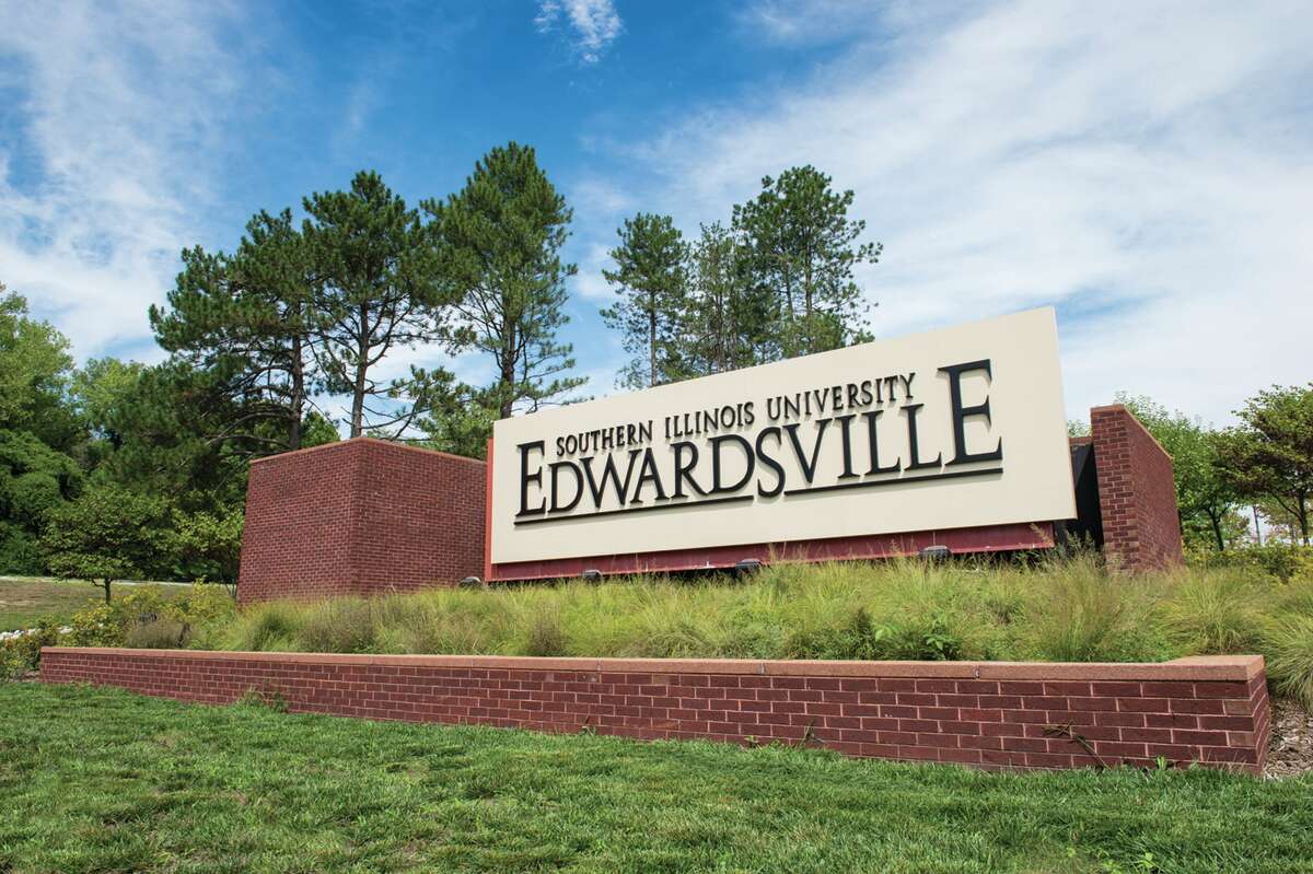 Southern Illinois University in Edwardsville received $888,833 in federal funding through the Clinical Faculty and Preceptor Academies Program Awards. 