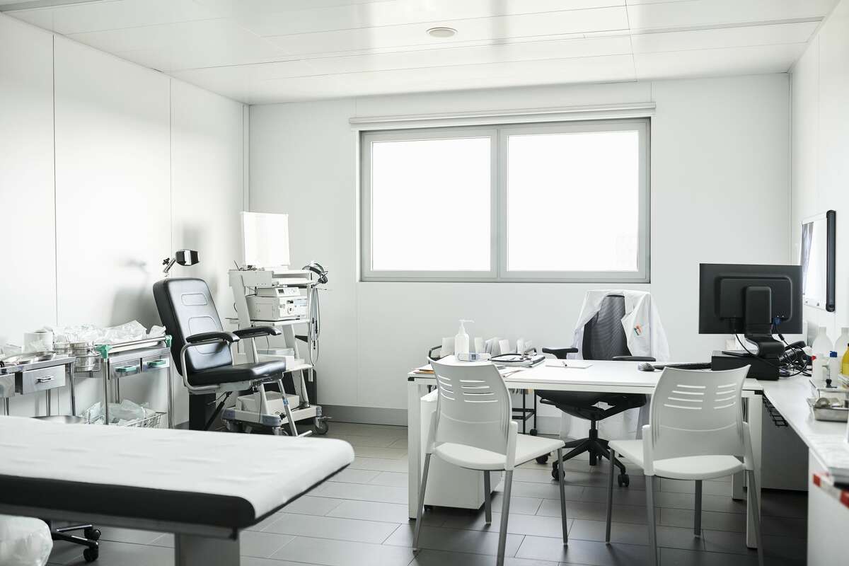 A file image of an interior of a medical examination room.