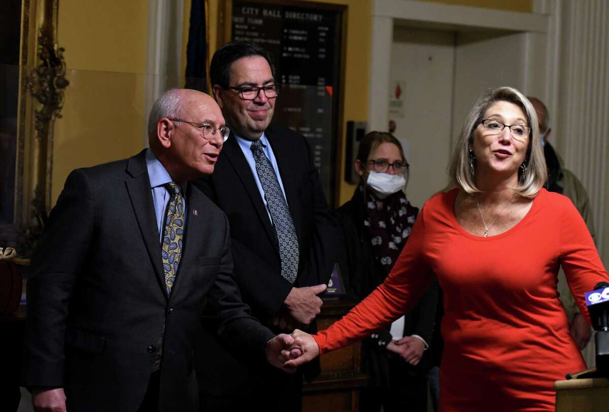 In the Schoharie limo tragedy, victims' families still seek truth